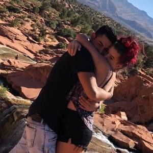 Meet your Posher, Cece